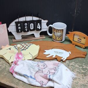 For the love of pigs, Valentine's sweetheart bundle.